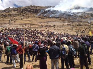 Manifestantes en las cercanías de Fuerabamba. Foto: OCM